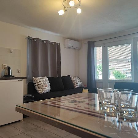 Apartman Luka Apartment Vodice Exterior foto