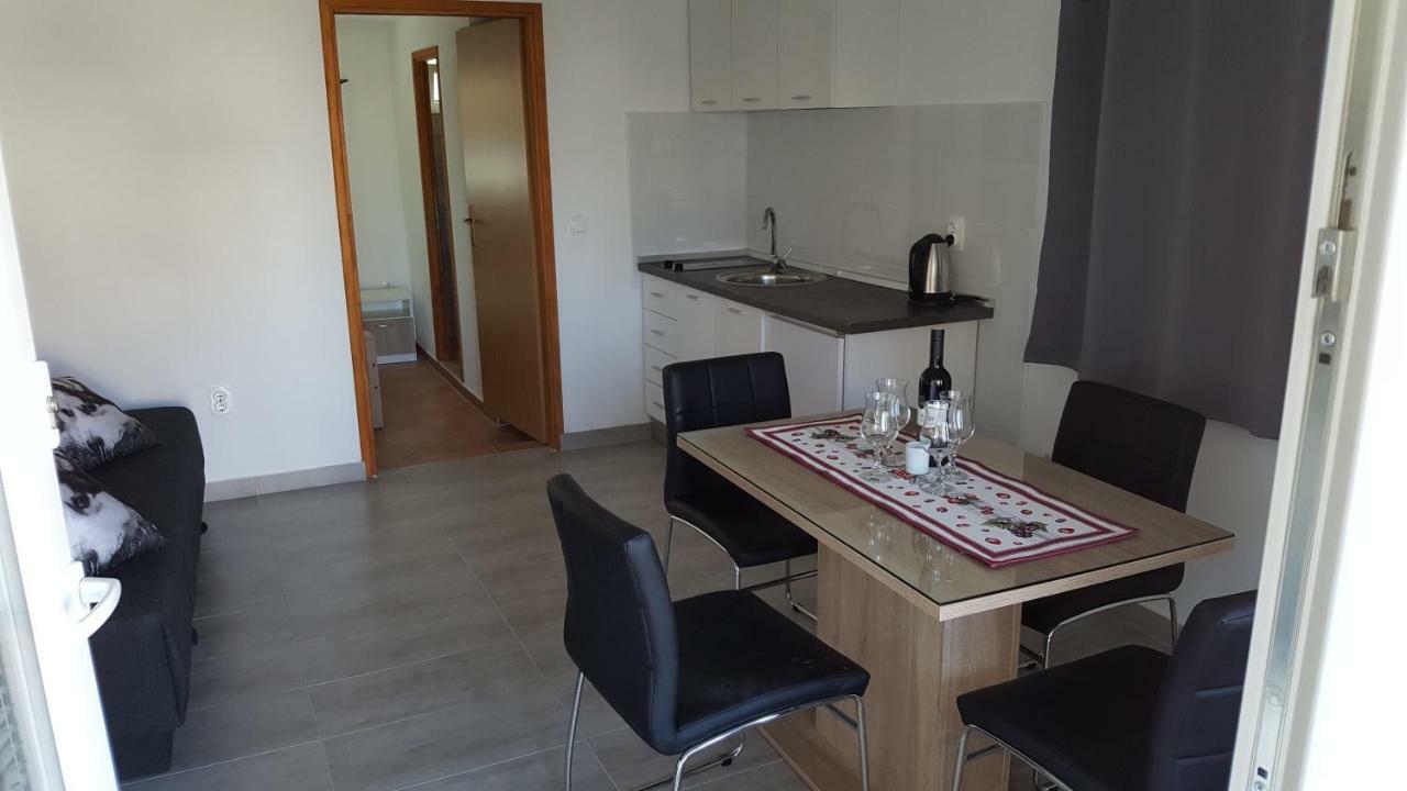 Apartman Luka Apartment Vodice Exterior foto